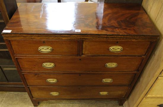 Georgian mahogany chest of drawers(-)